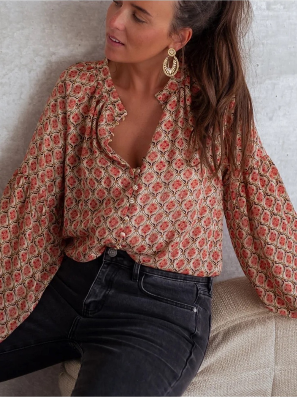 Easy Clothes - Patterned Tiffany Blouse. Size S/M. Red and Pink Floral Print
